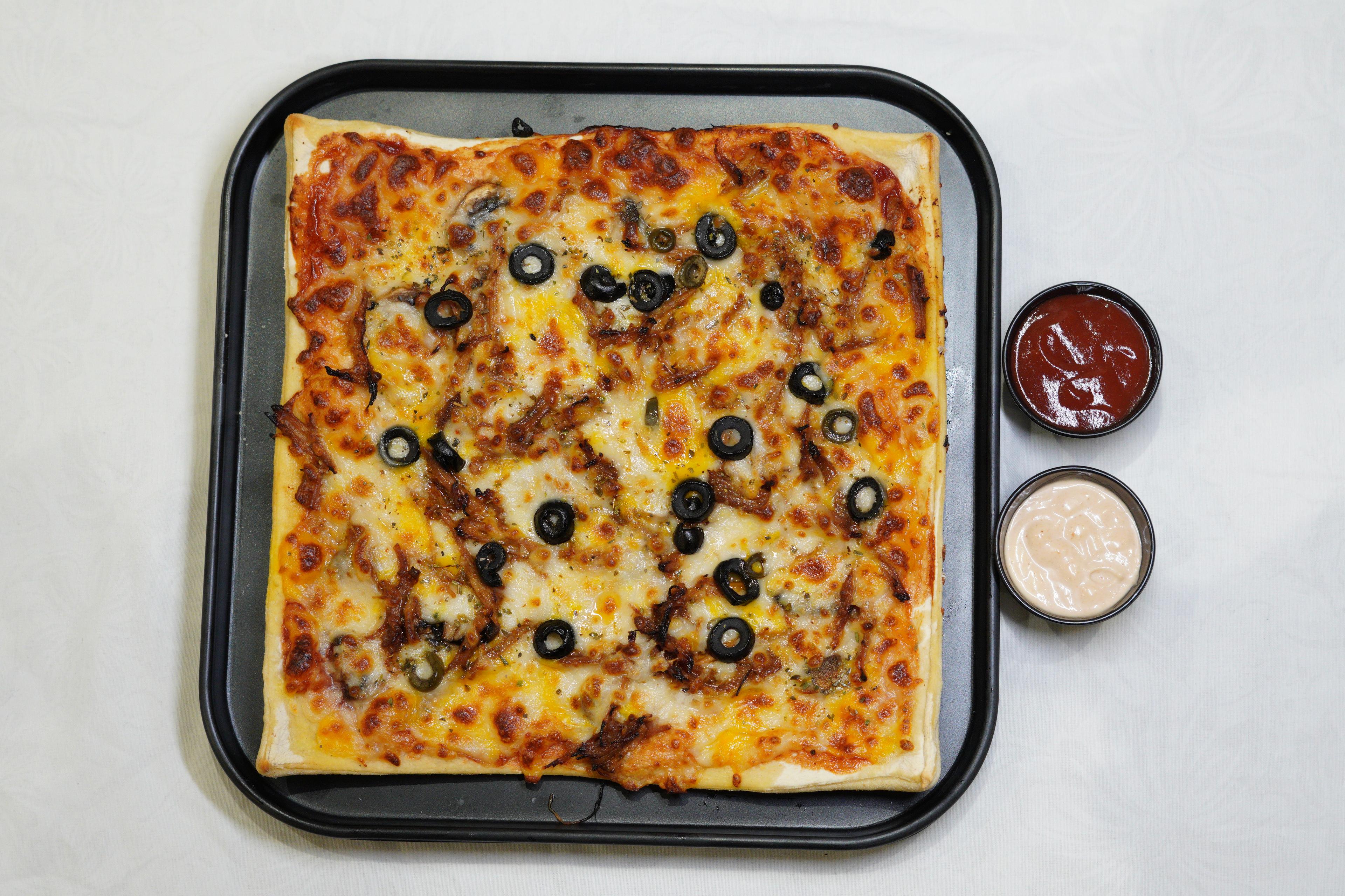 پیتزا رست بیف